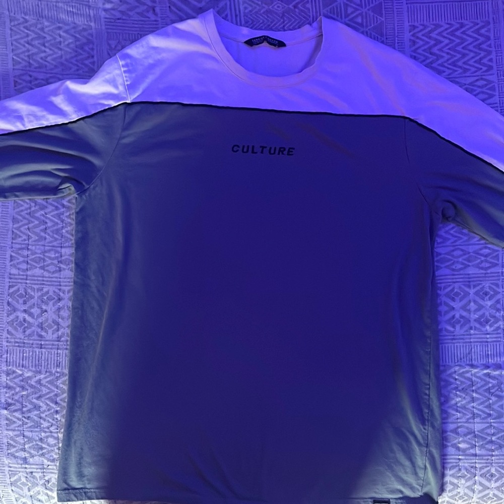 L / Sunrise kingdom Black , white & Grey long sleeve